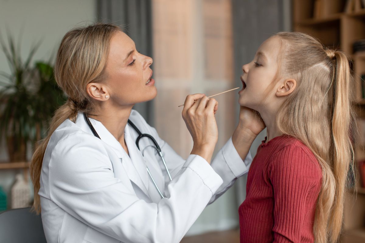 Angina in child symptoms causes treatment detailed in the article