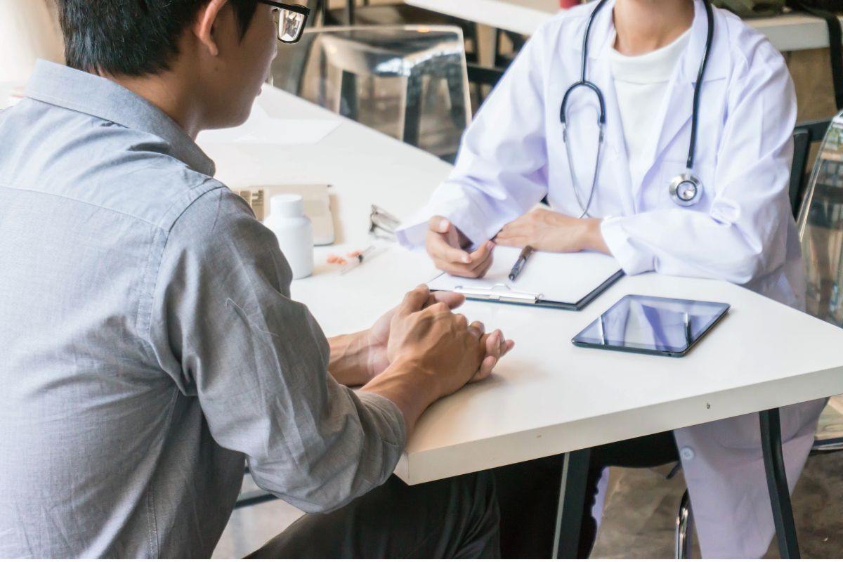 Lyme disease symptoms, causes, and diagnosis in adults and children