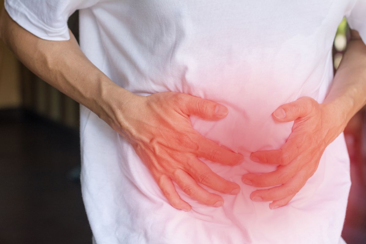 Symptoms and treatment of Crohn's disease with detailed description