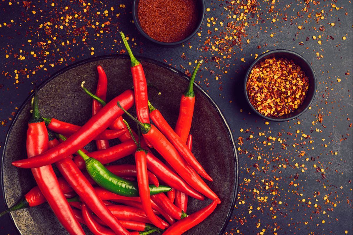 Spicy food and healthy eating – discover the benefits, risks and tips