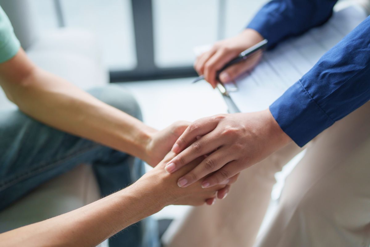 Mental health, psychologist or psychiatrist, choosing a specialist for problems